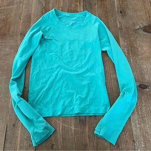 Lululemon Women's Long Sleeve Top